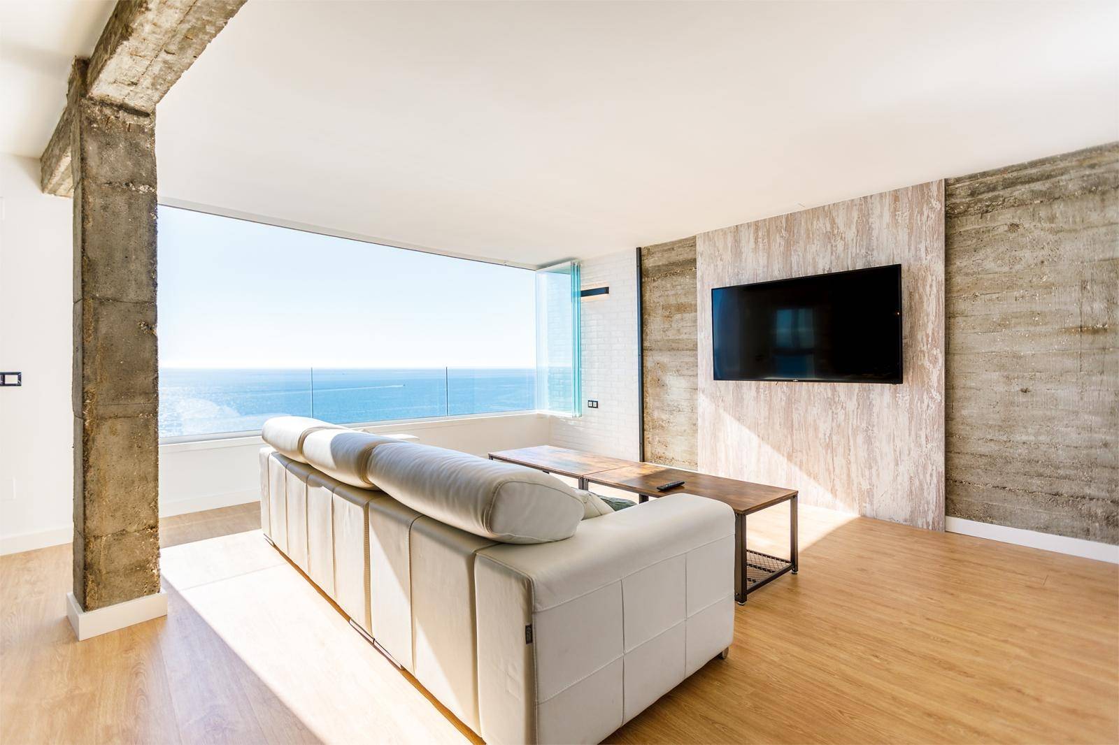 Prachtig luxe appartement aan het strand in Torre del Mar, Malaga, Costa del Sol