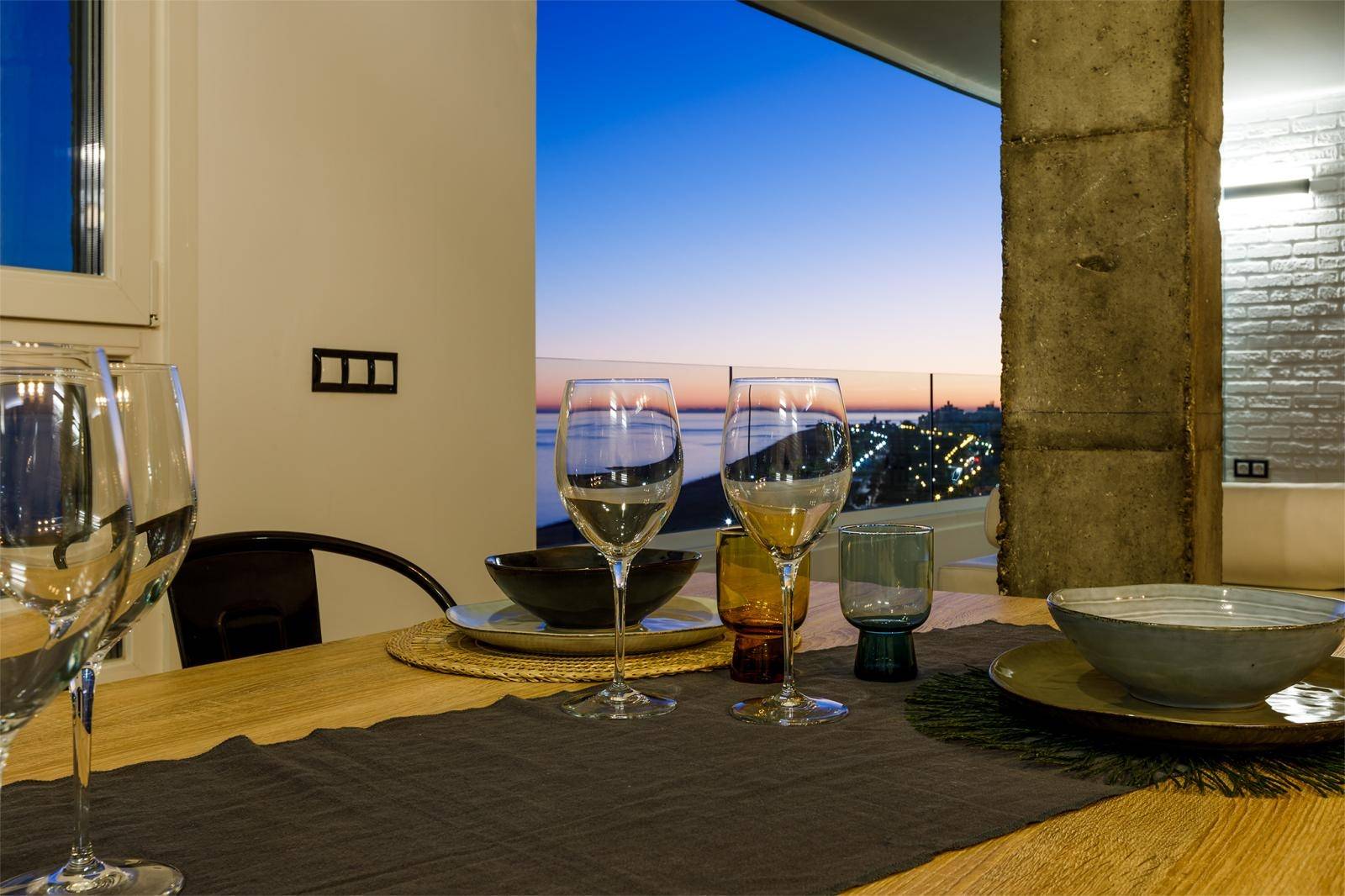 Prachtig luxe appartement aan het strand in Torre del Mar, Malaga, Costa del Sol