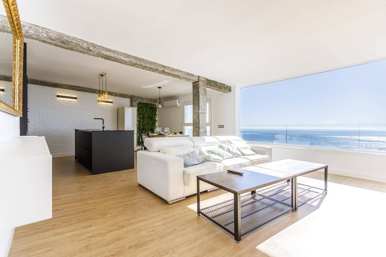 Magnifique appartement de luxe sur le front de mer à Torre del Mar, Malaga, Costa del Sol