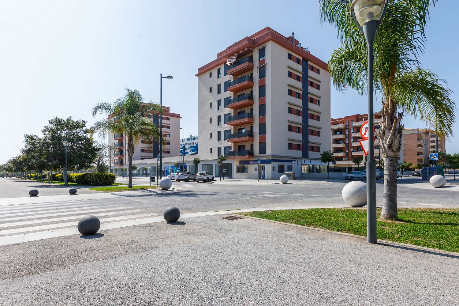 Two bedroom apartment in the new area of Torre del Mar, with parking space, wifi and community pool