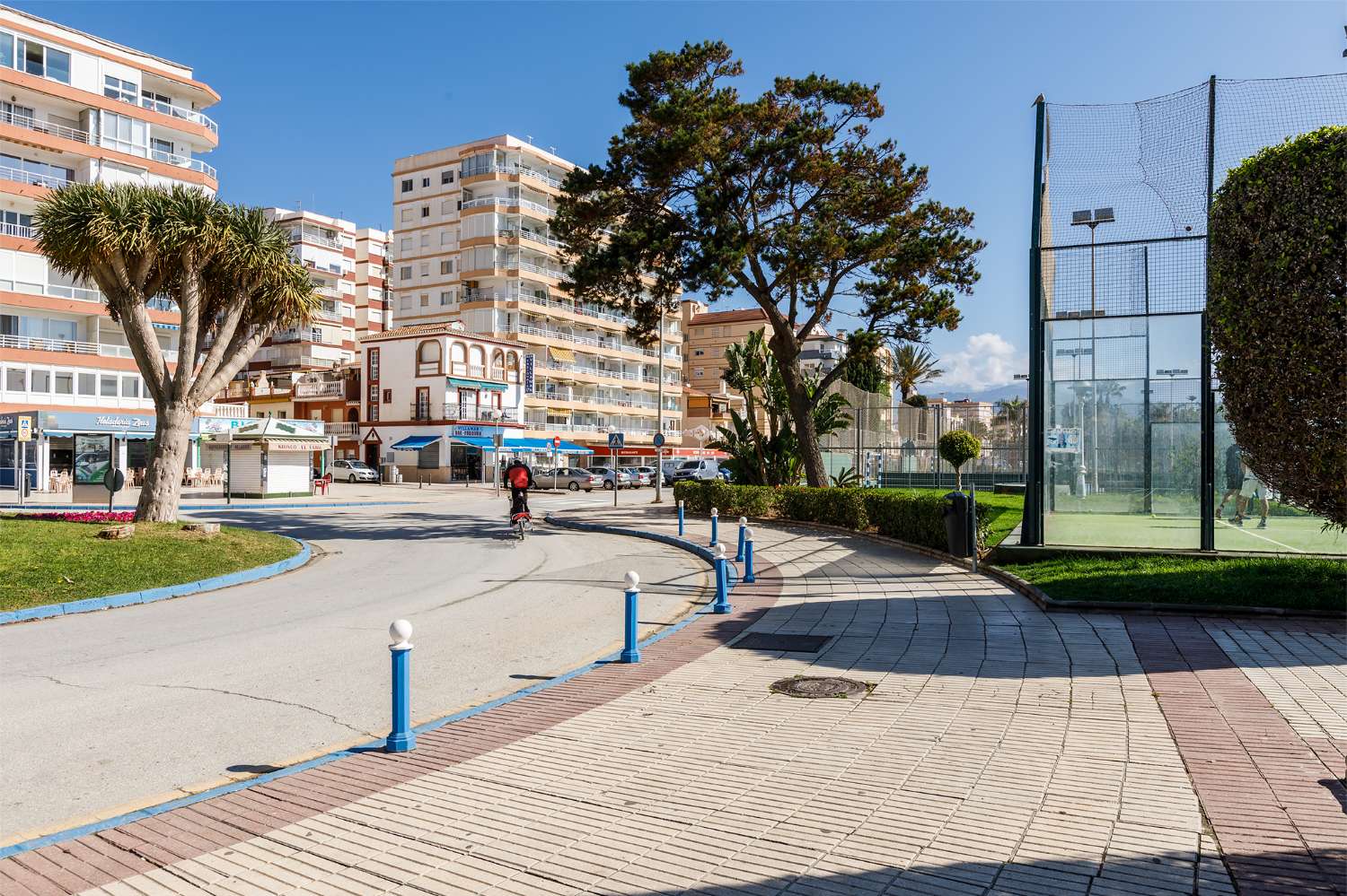 Beachfront apartment with fabulous sea views