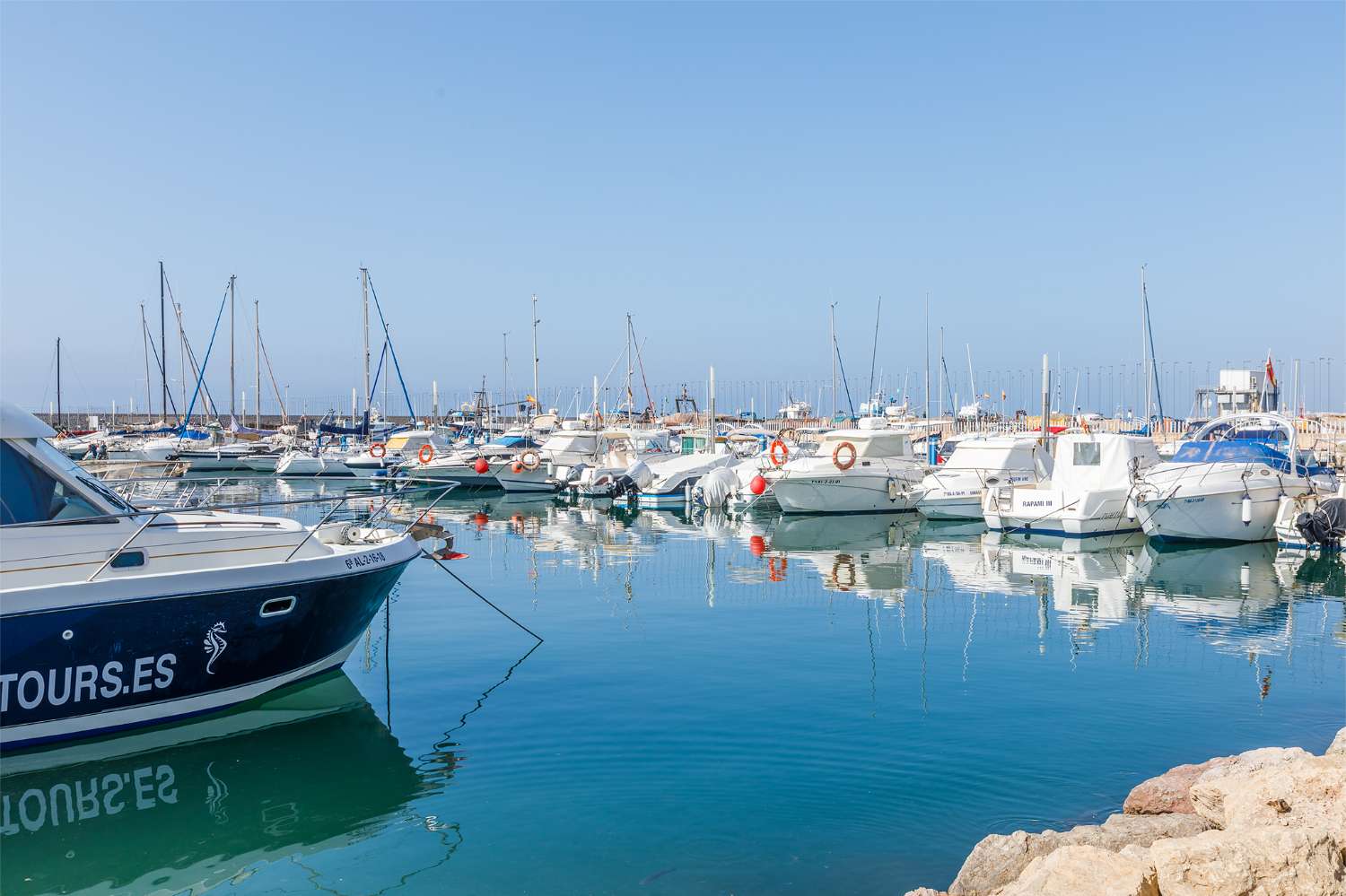 Lägenhet med ett sovrum, första raden i småbåtshamnen i La Caleta