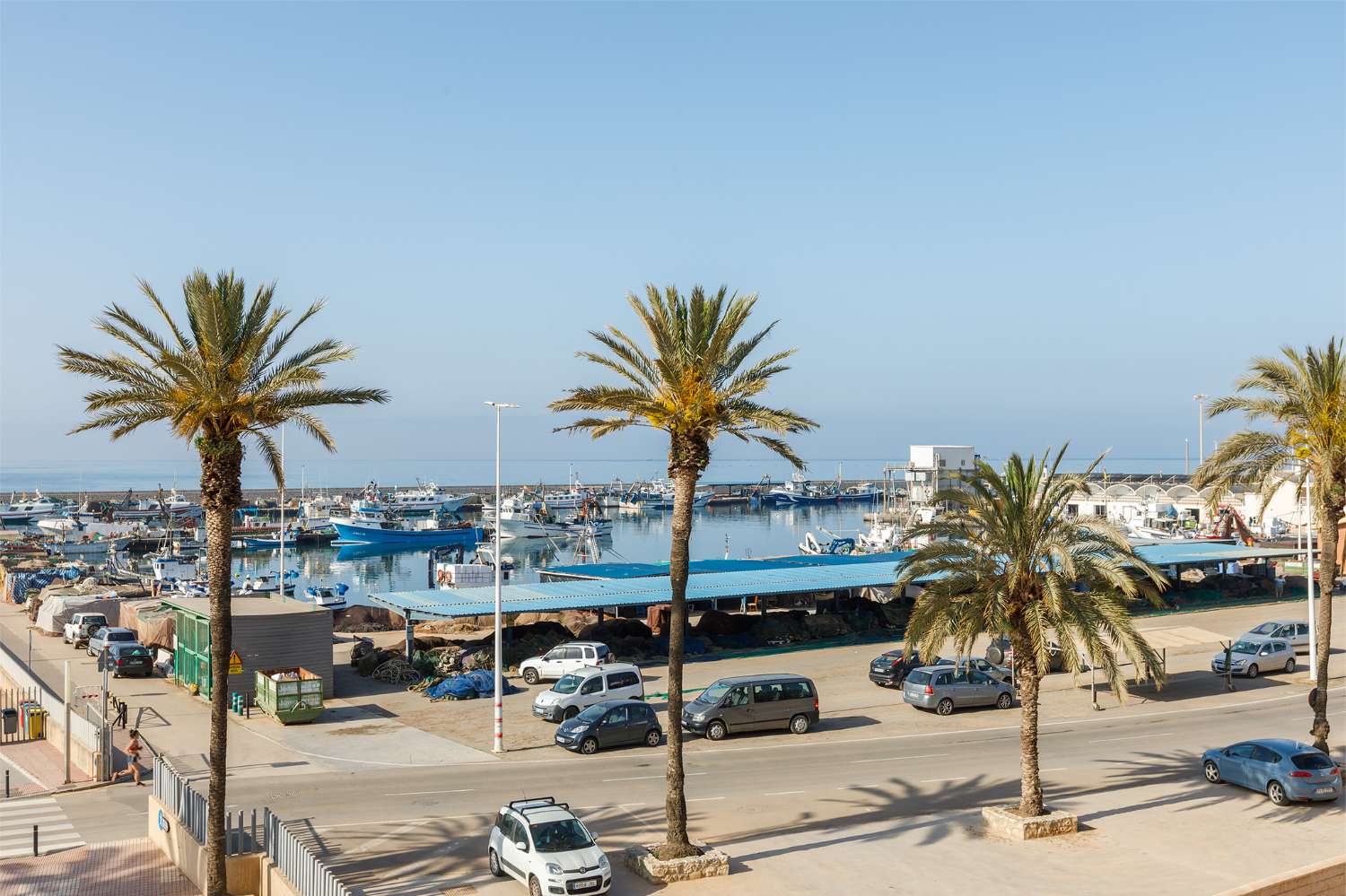 Lägenhet med ett sovrum, första raden i småbåtshamnen i La Caleta