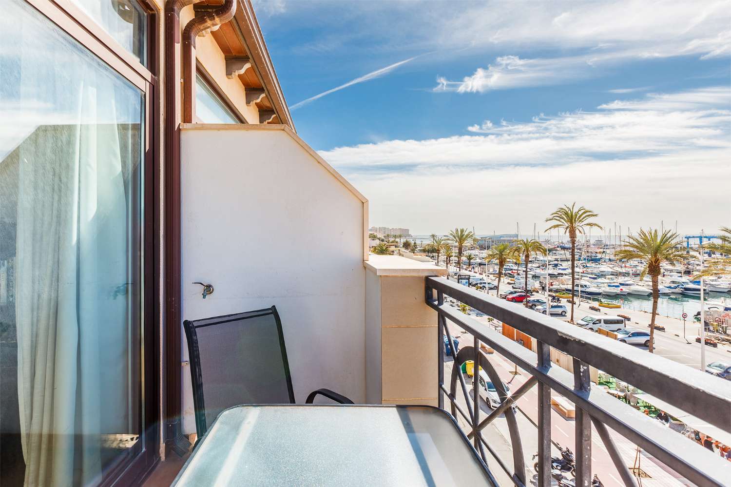 One bedroom penthouse with terrace and views of the La Caleta marina and the sea