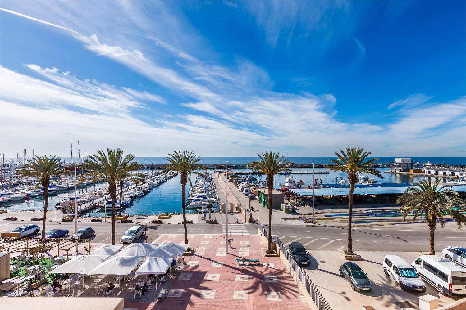 Penthouse mit einem Schlafzimmer, Terrasse und Blick auf den Yachthafen von La Caleta und das Meer