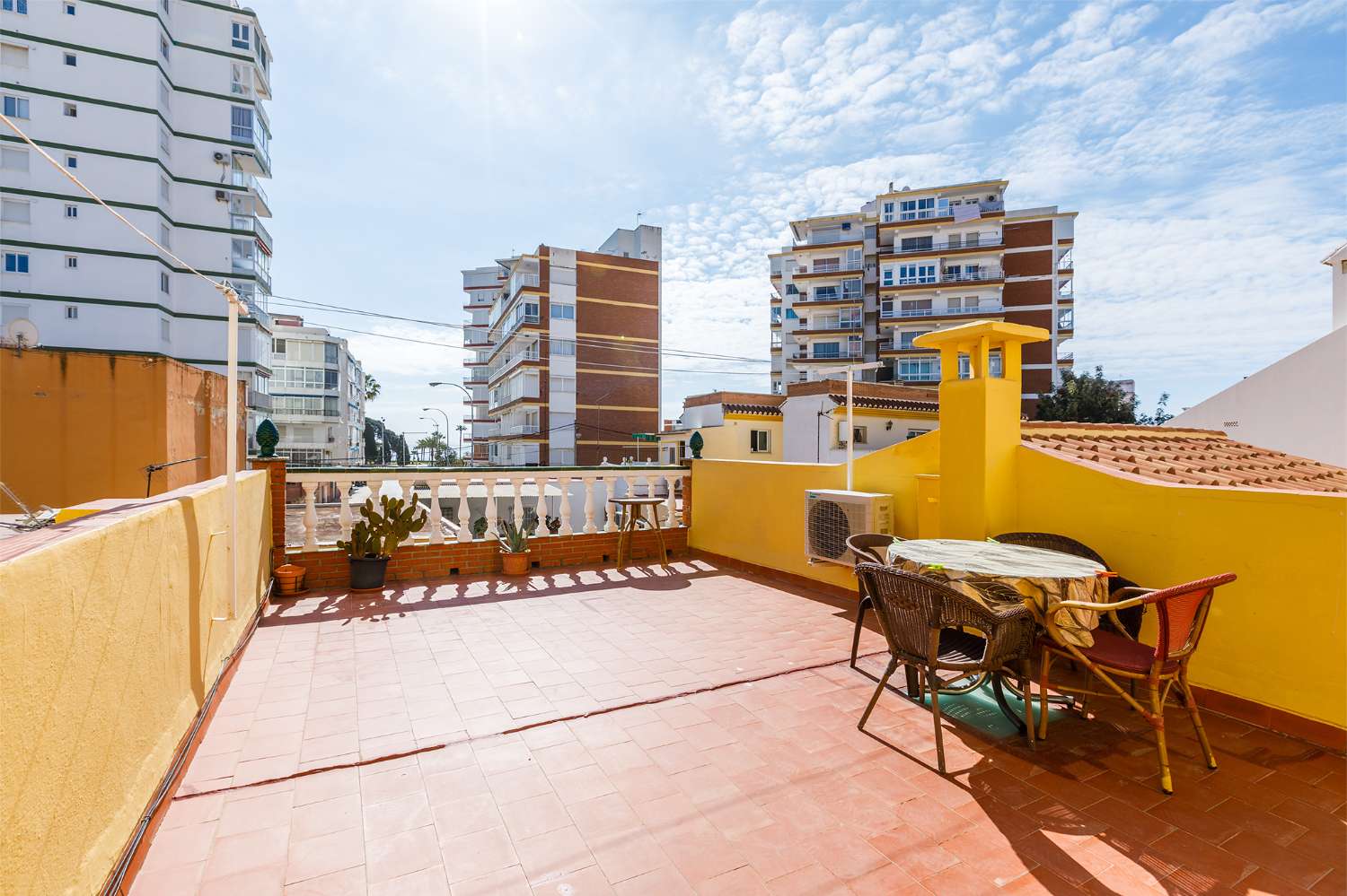 Maison de plage en deuxième ligne, location saisonnière et de vacances