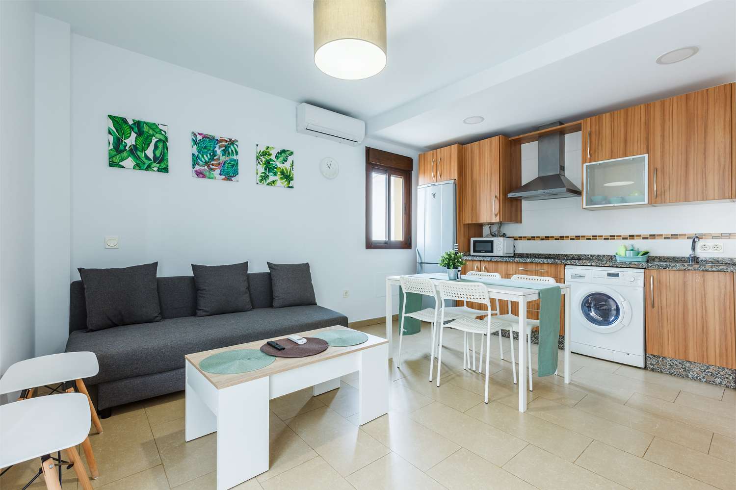 Apartment for holidays in Paseo Marítimo de Levante (Torre del Mar)