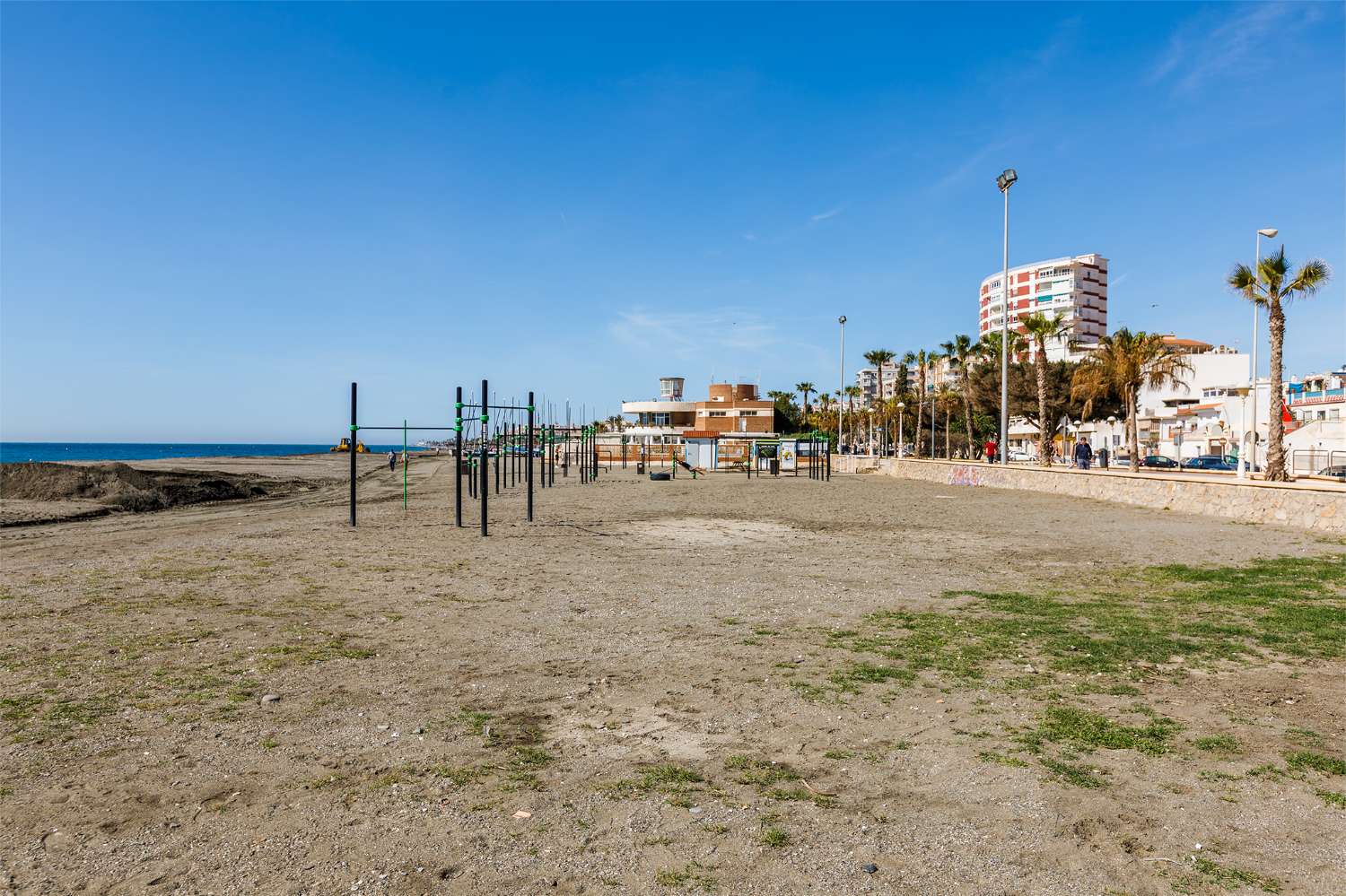 Pieni huoneisto loma Paseo Marítimo de Levante (Torre del Mar)