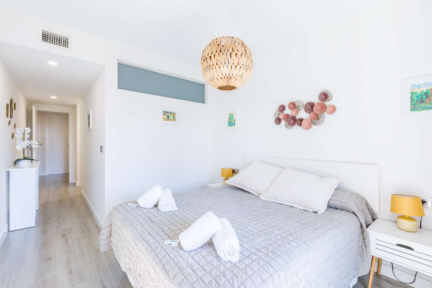 Apartamento tres dormitorios, cerca del mar, para invierno