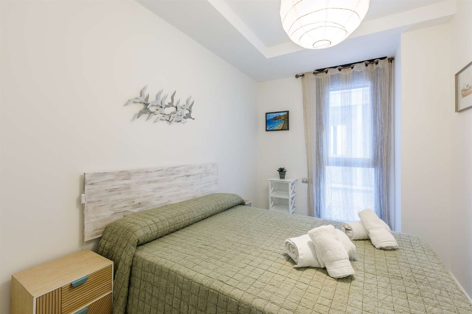 Apartamento tres dormitorios, cerca del mar, para invierno