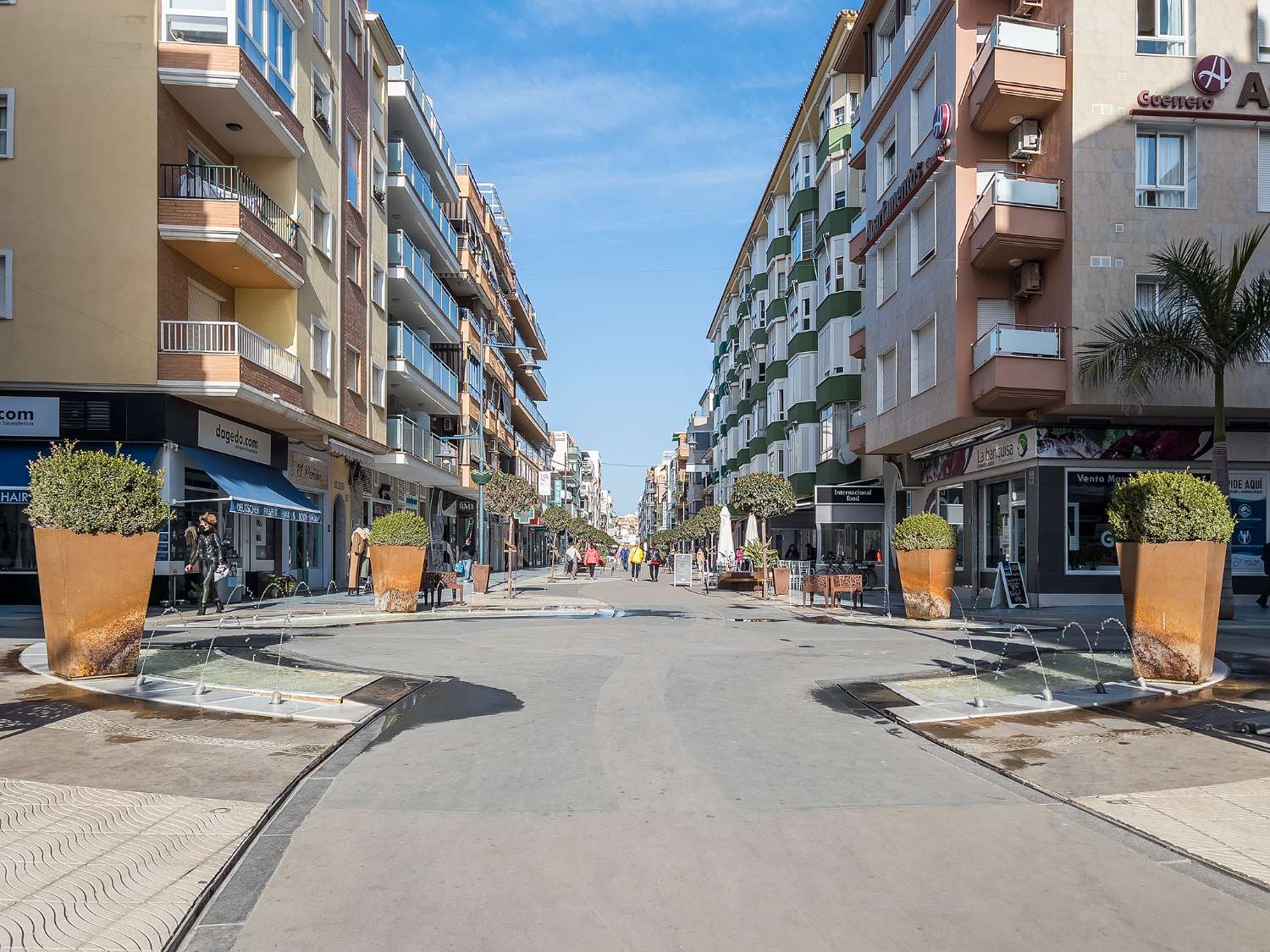 Apartment mit zwei Schlafzimmern im Zentrum von Torre del Mar, verfügbar für den Winter