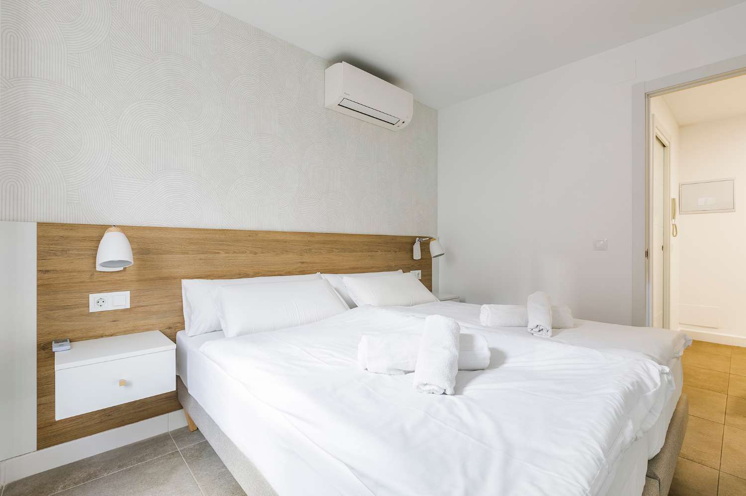 Two bedroom apartment in the center of Torre del Mar, available for winter