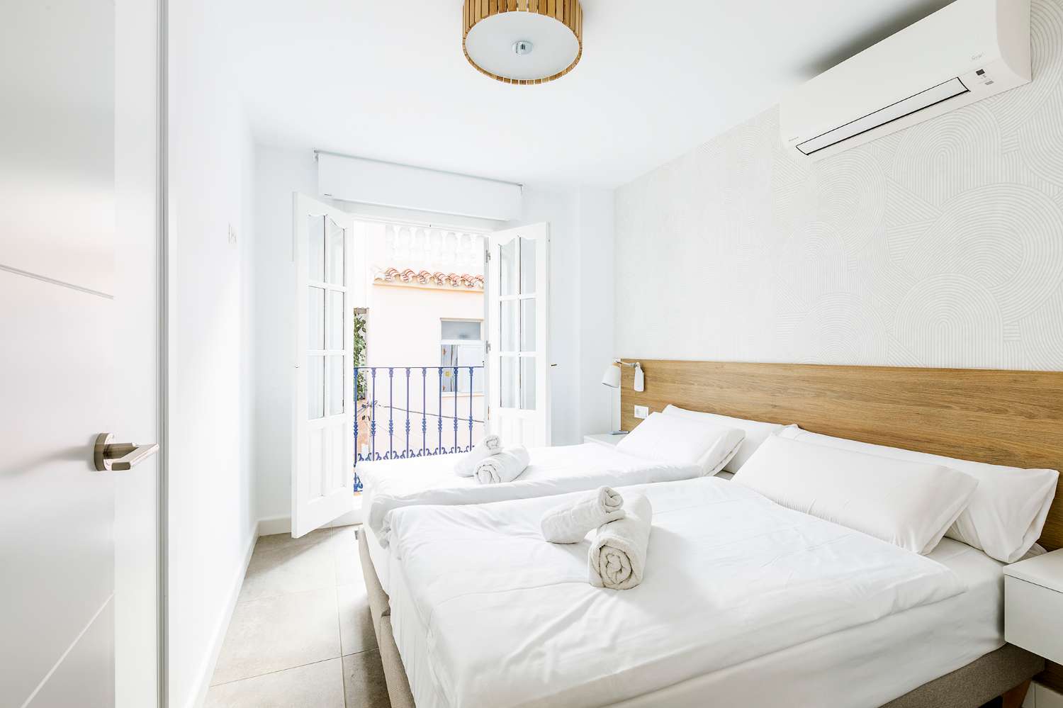 Two bedroom apartment in the center of Torre del Mar, available for winter