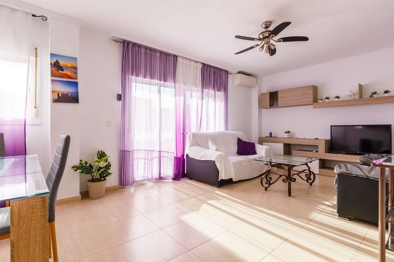 Appartement avec deux chambres, deux salles de bain au centre de Torre del Mar, disponible en hiver