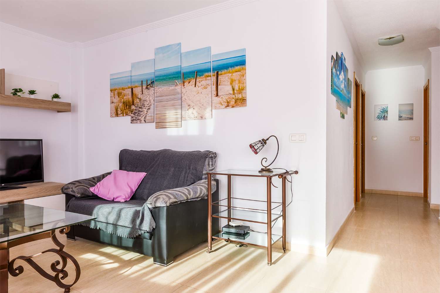 Apartment with two bedrooms, two bathrooms in the center of Torre del Mar, available in winter