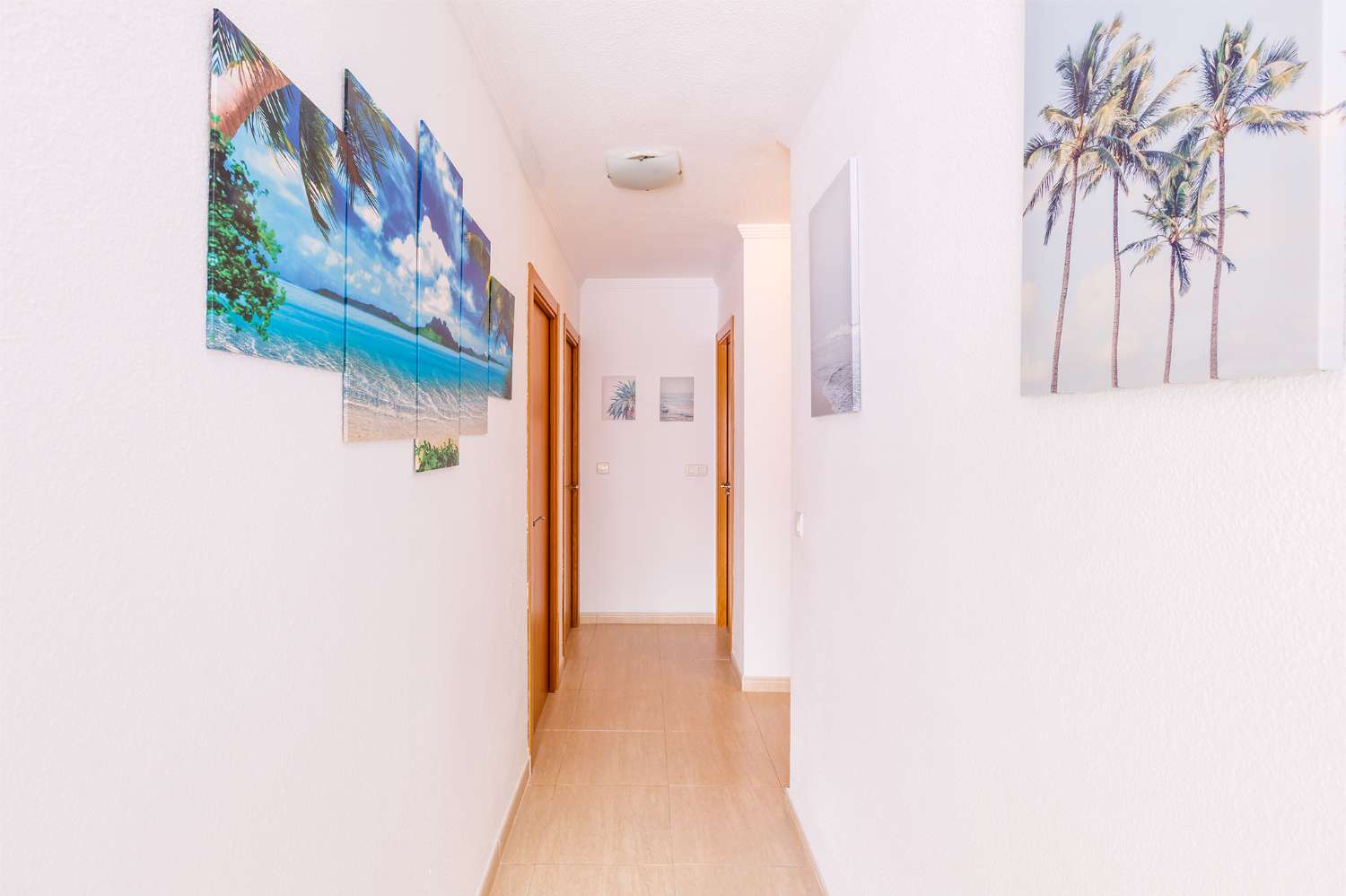 Apartment with two bedrooms, two bathrooms in the center of Torre del Mar, available in winter