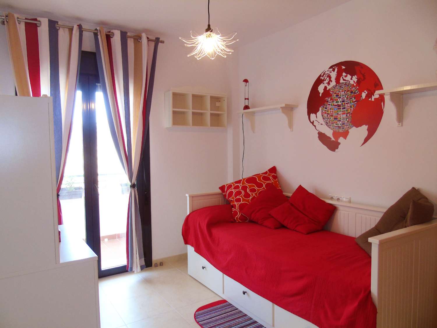 Apartment for holidays in Almayate