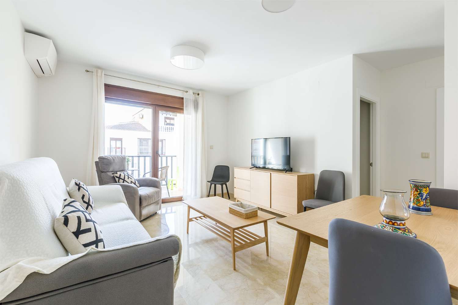 Appartement te huur in Caleta de Vélez