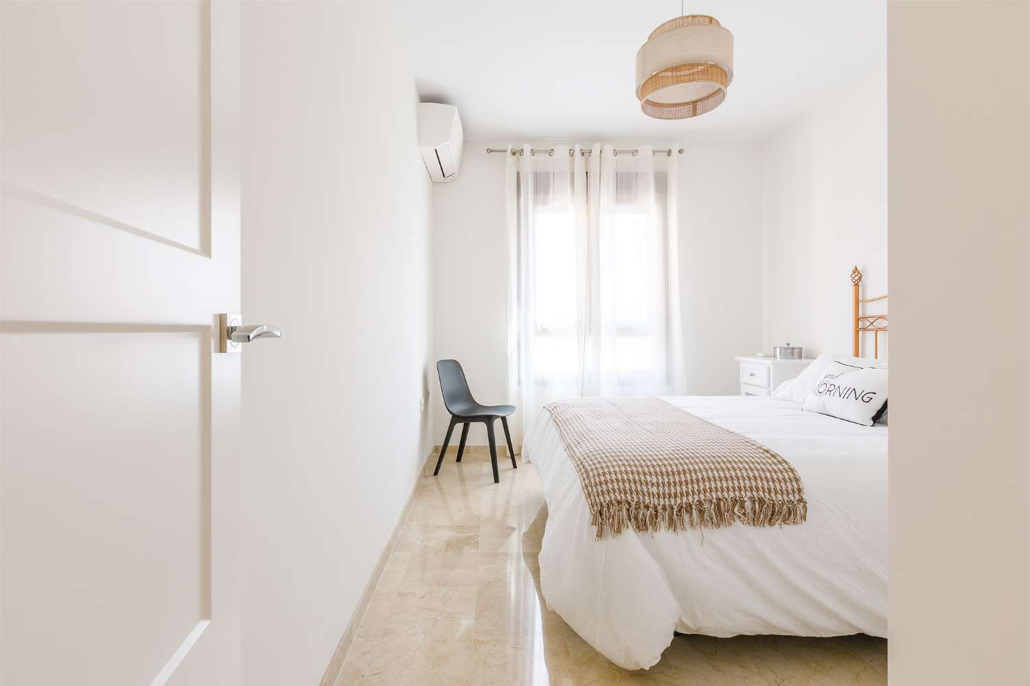 Appartement te huur in Caleta de Vélez