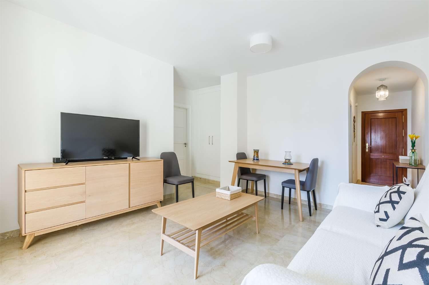 Appartement te huur in Caleta de Vélez