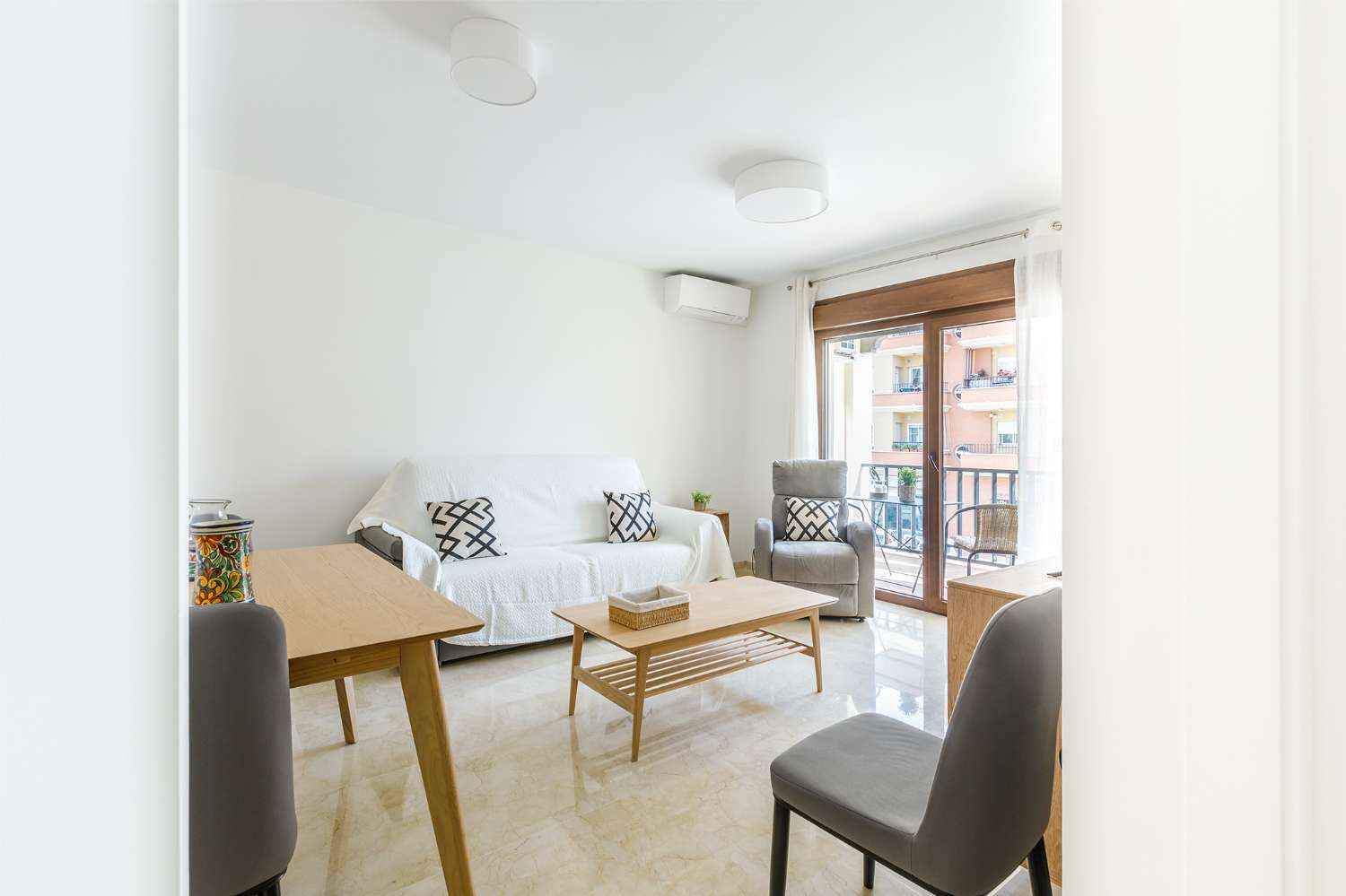 Appartement te huur in Caleta de Vélez