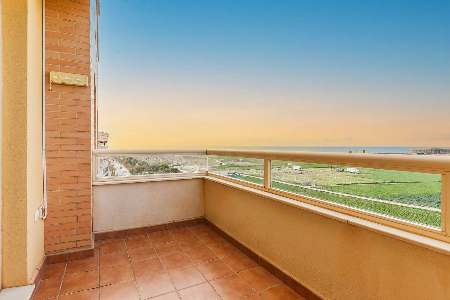 Three bedroom apartment, in residential with pool. Very good views. Available for winter