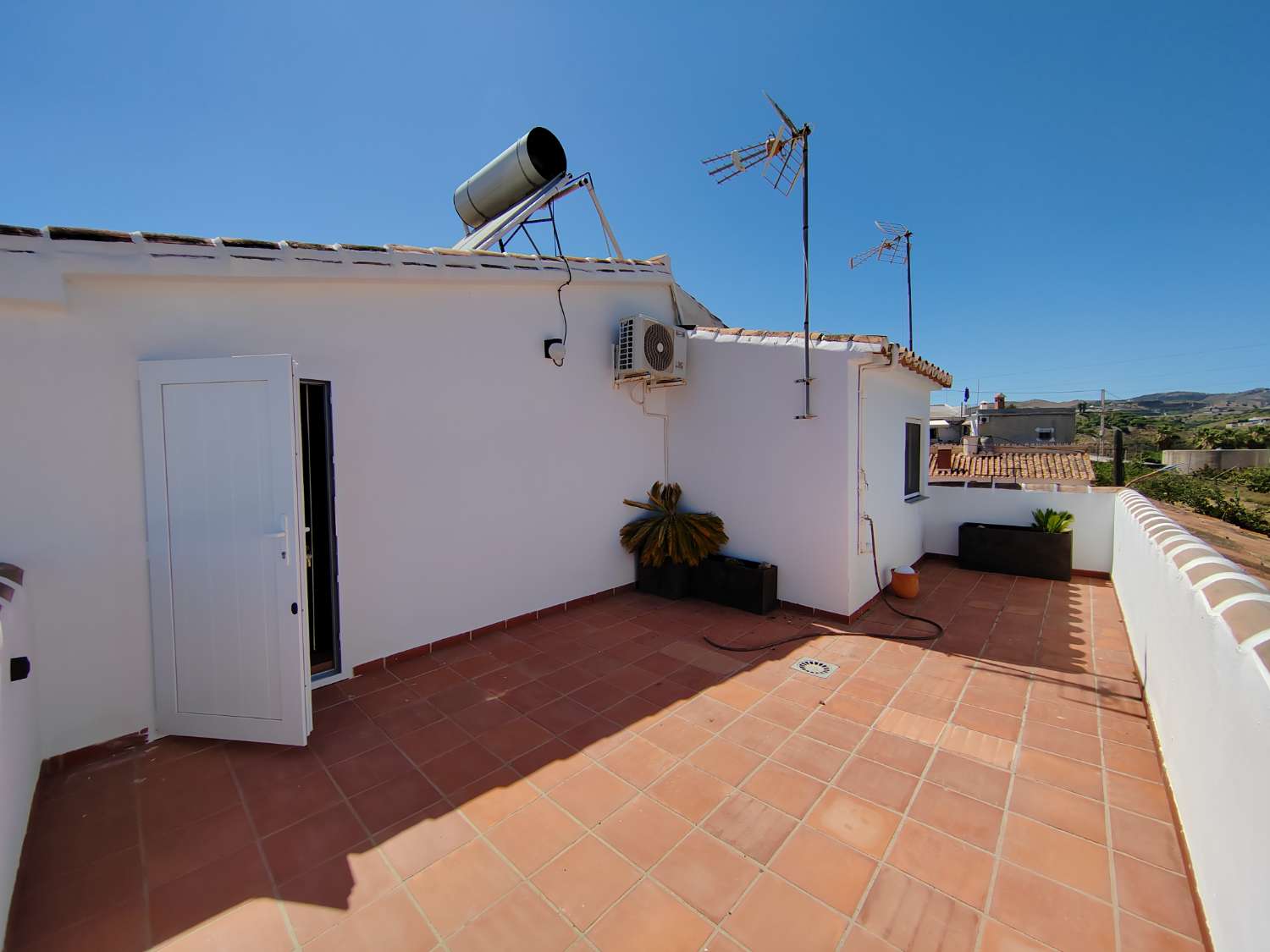 Country Property for sale in Almayate