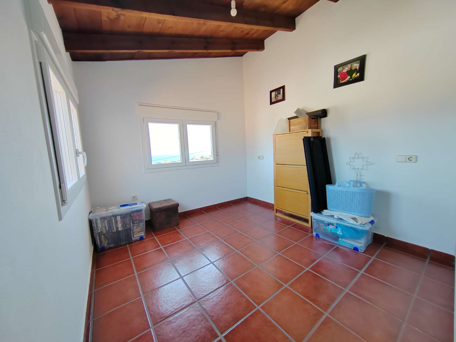 Country Property for sale in Almayate