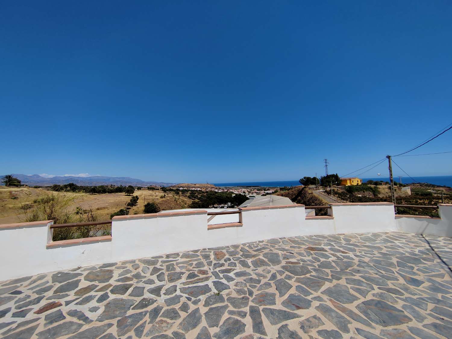 Country Property for sale in Almayate