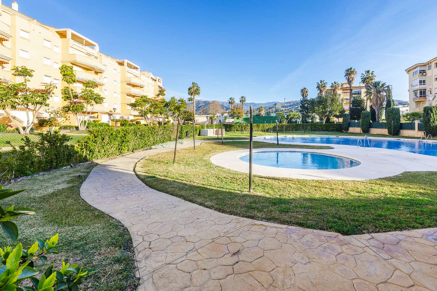 Apartamento en venta en Algarrobo Costa