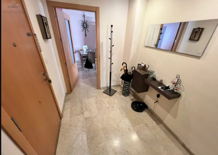 Spacious 3-bedroom home in La Azucarera area, just 7 minutes from the beach