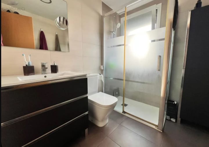 Spacious 3-bedroom home in La Azucarera area, just 7 minutes from the beach