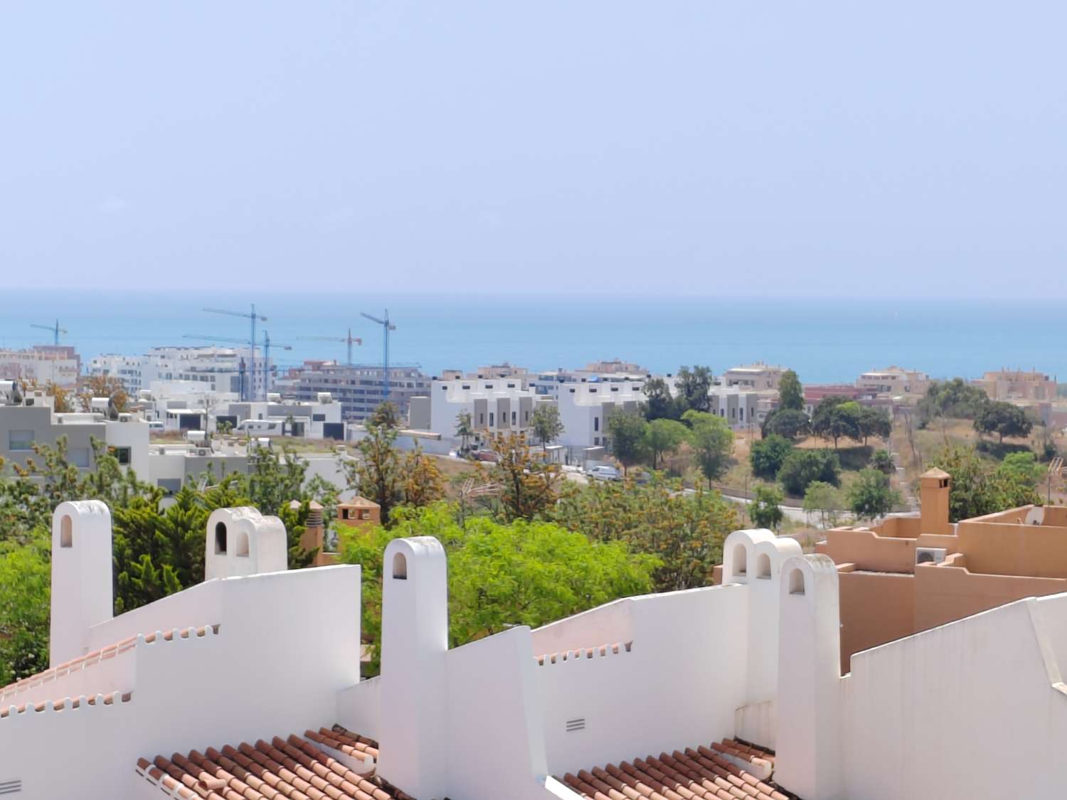 Vivienda en Viña Málaga, Torre del Mar – Vistas Espectaculares y Excelente Ubicación