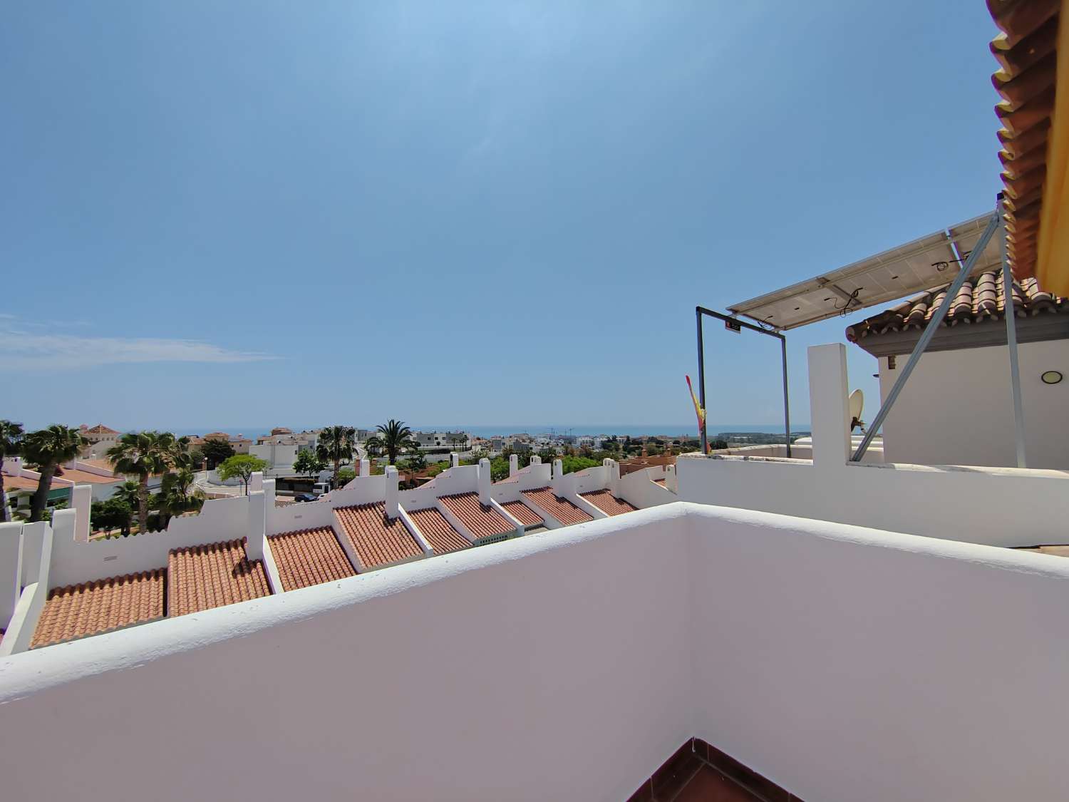 Vivienda en Viña Málaga, Torre del Mar – Vistas Espectaculares y Excelente Ubicación
