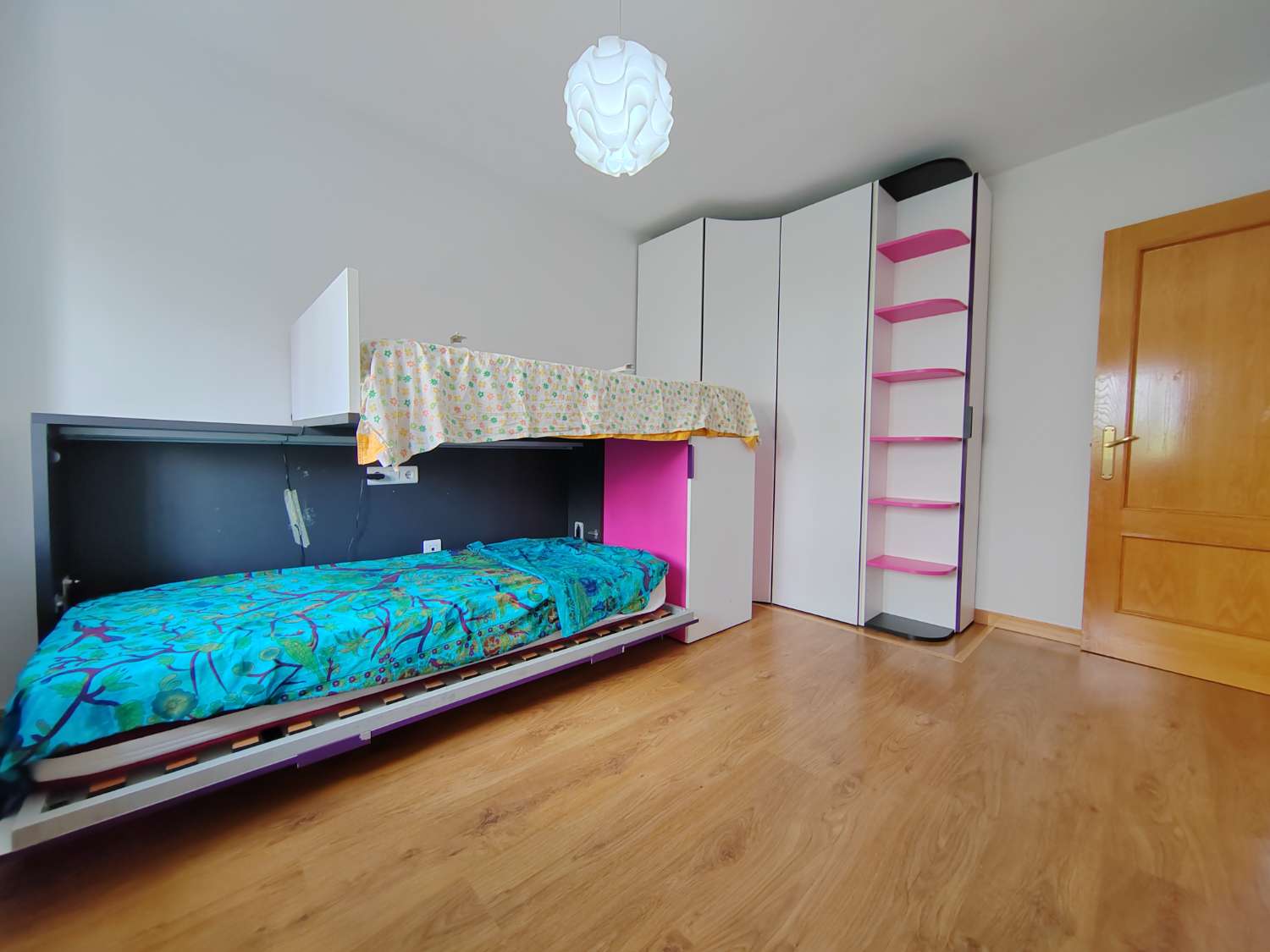 Vivienda en Viña Málaga, Torre del Mar – Vistas Espectaculares y Excelente Ubicación