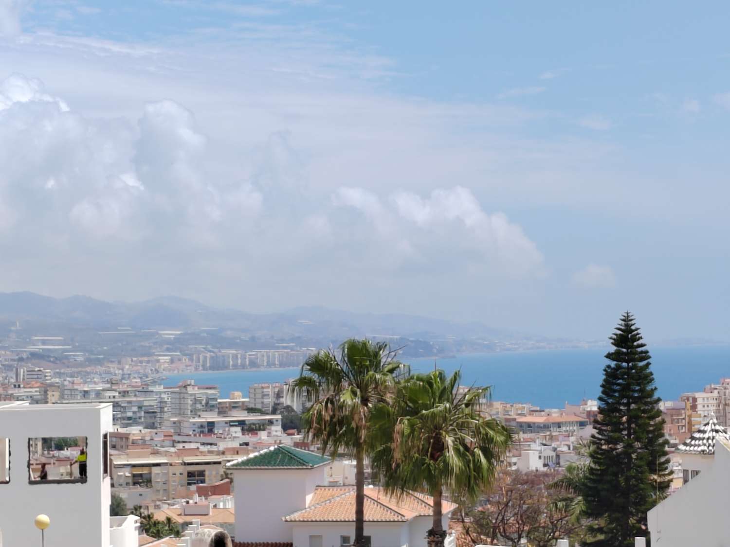Vivienda en Viña Málaga, Torre del Mar – Vistas Espectaculares y Excelente Ubicación