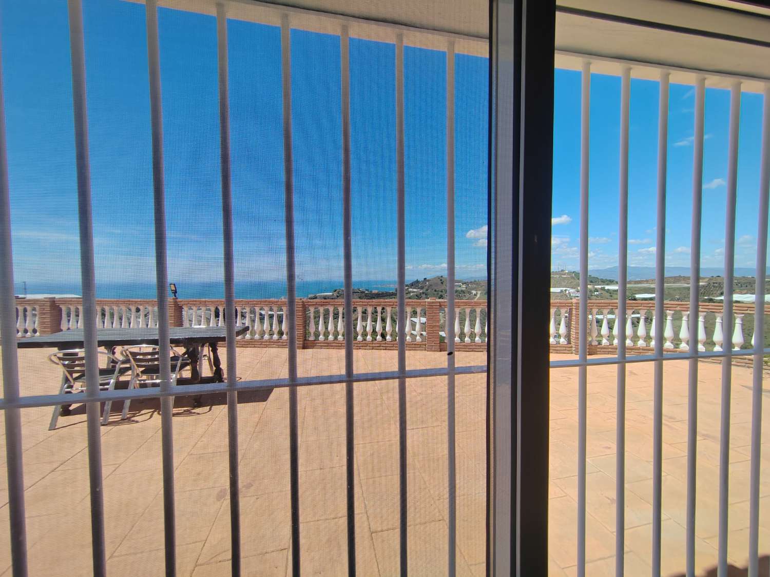 Maison de campagne avec vue sur mer et piscine, à 10 min de la plage