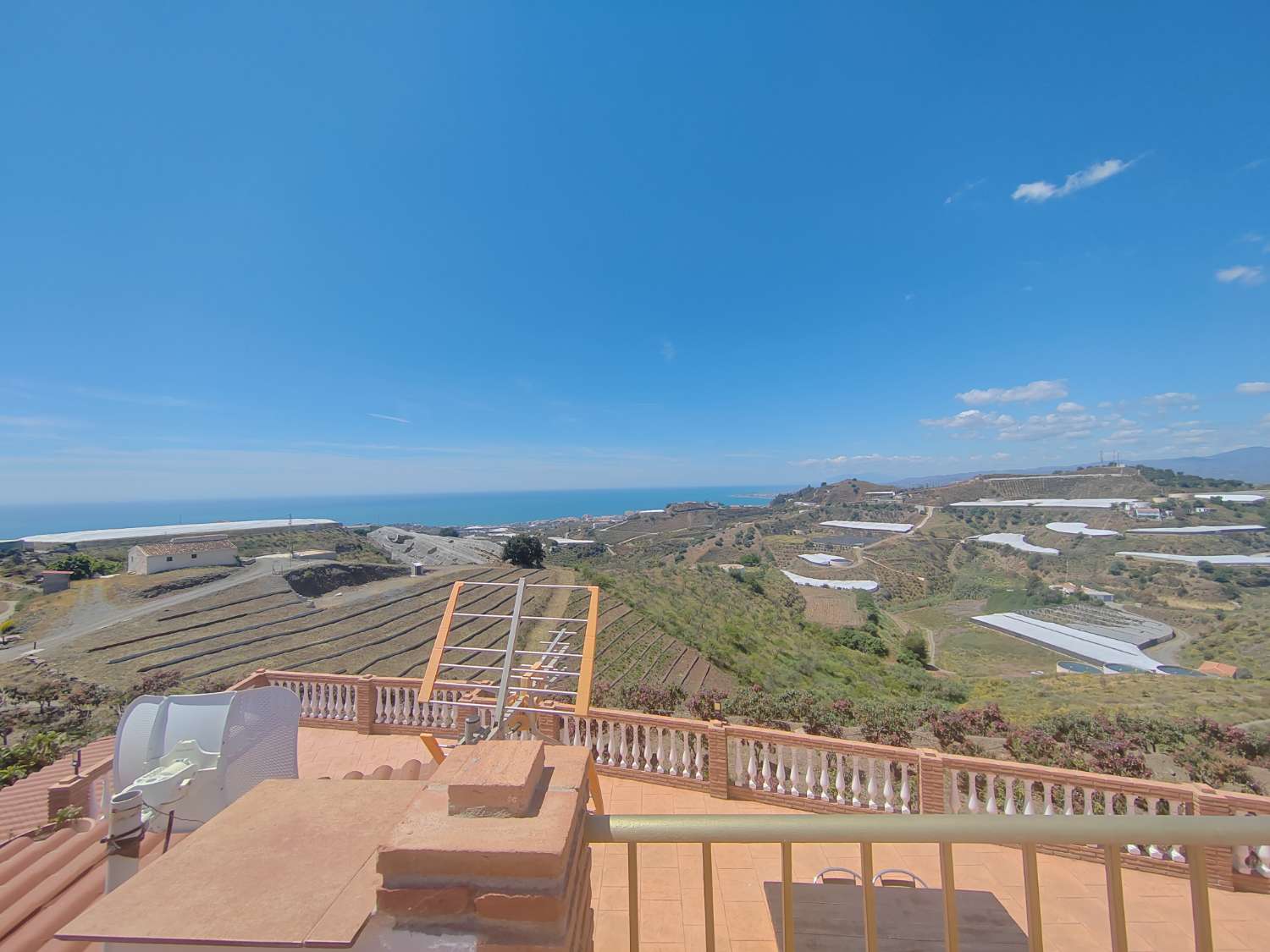 Maison de campagne avec vue sur mer et piscine, à 10 min de la plage