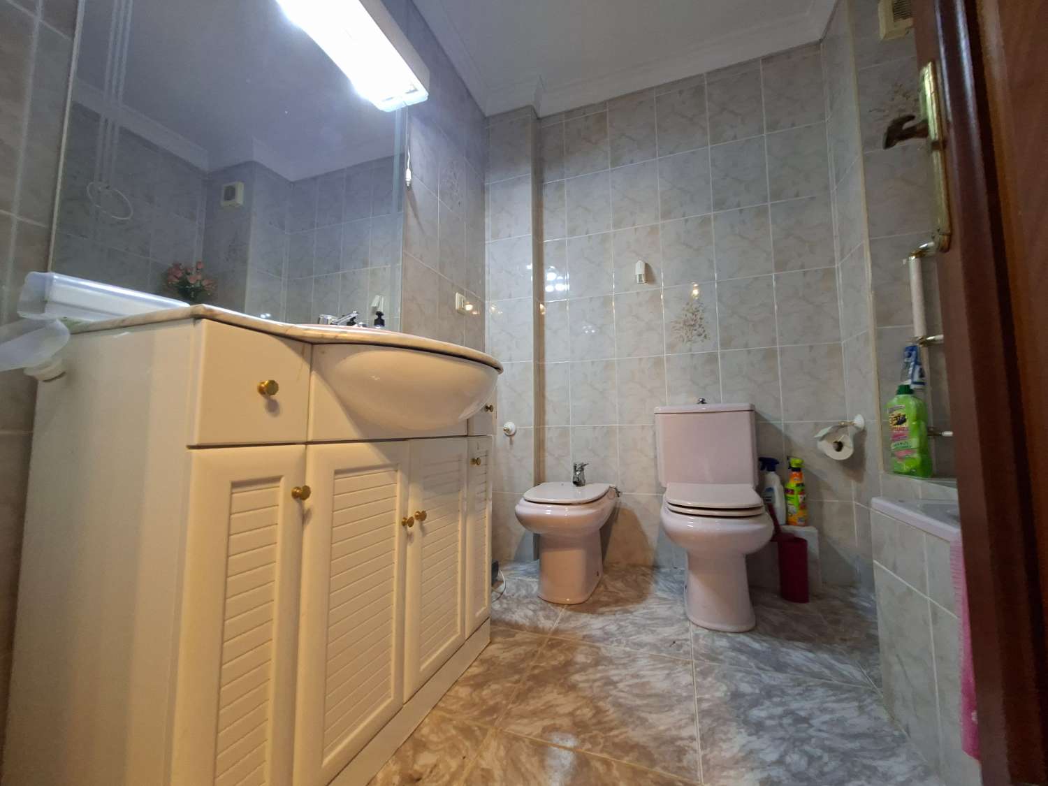 Geräumige 3-Zimmer-Wohnung mit Terrasse