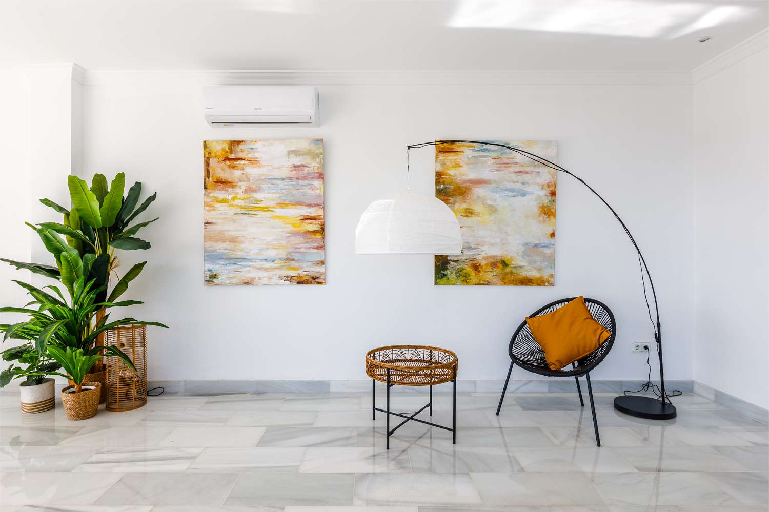Villa independiente con vistas al mar y licencia turística