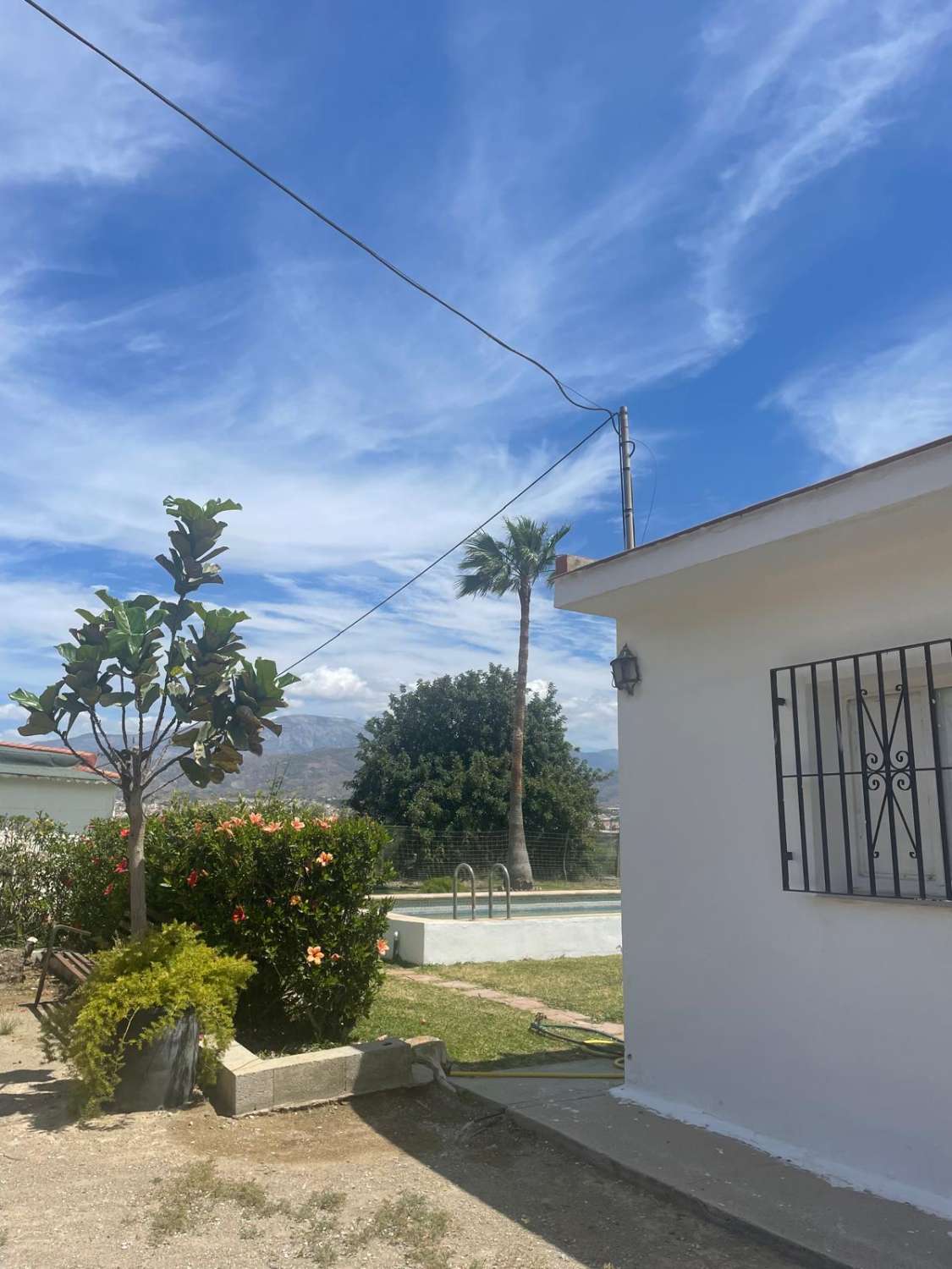 Casa rural con terreno en Velez-Málaga
