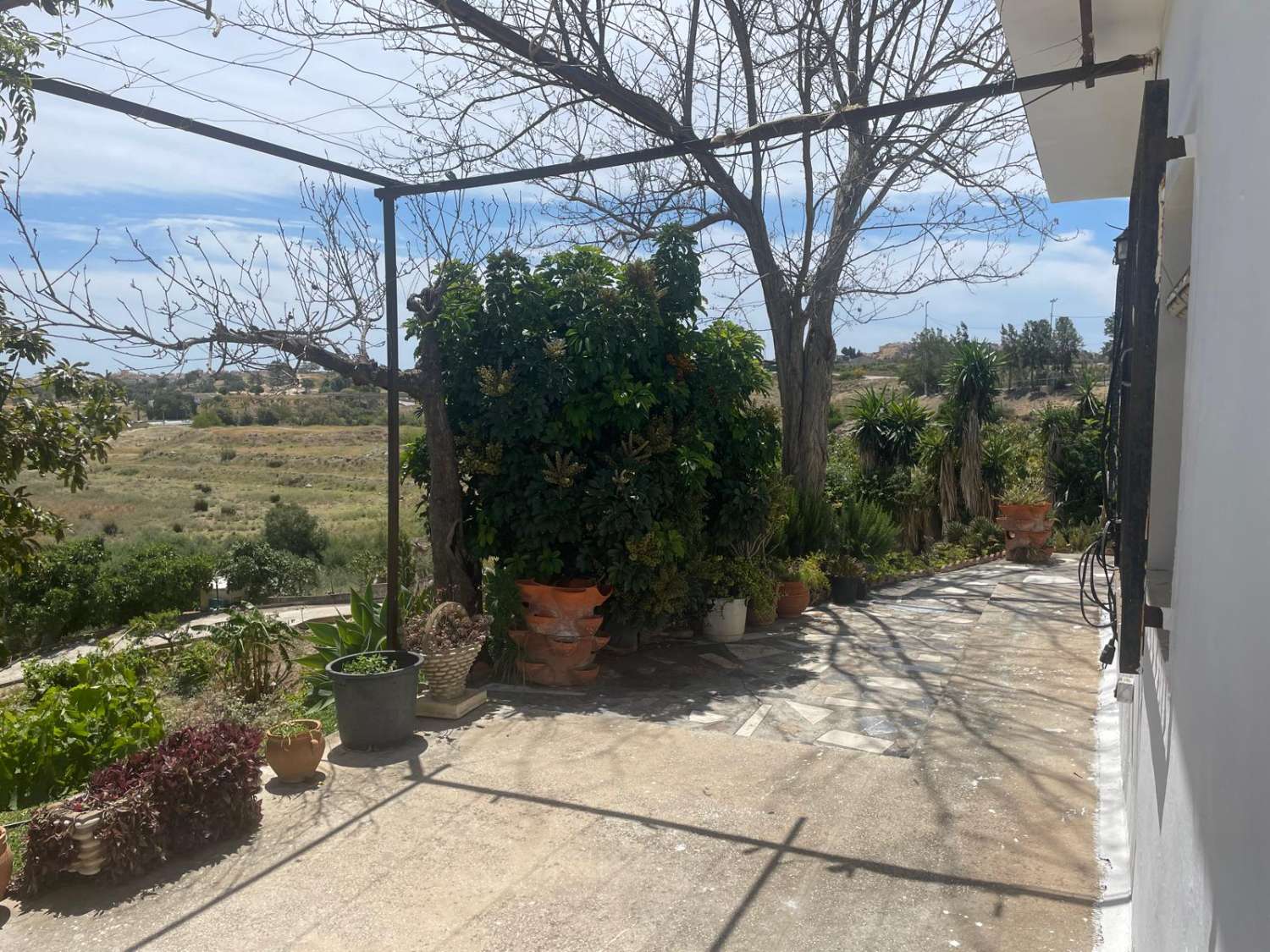 Casa rural con terreno en Velez-Málaga