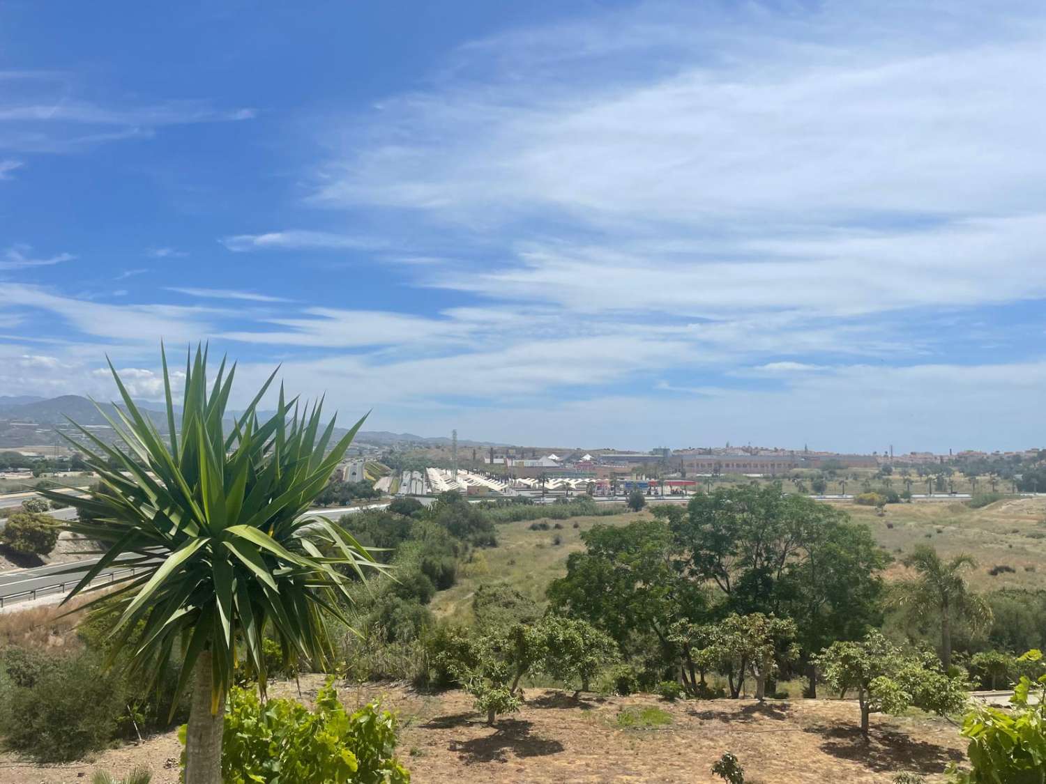 Casa rural con terreno en Velez-Málaga