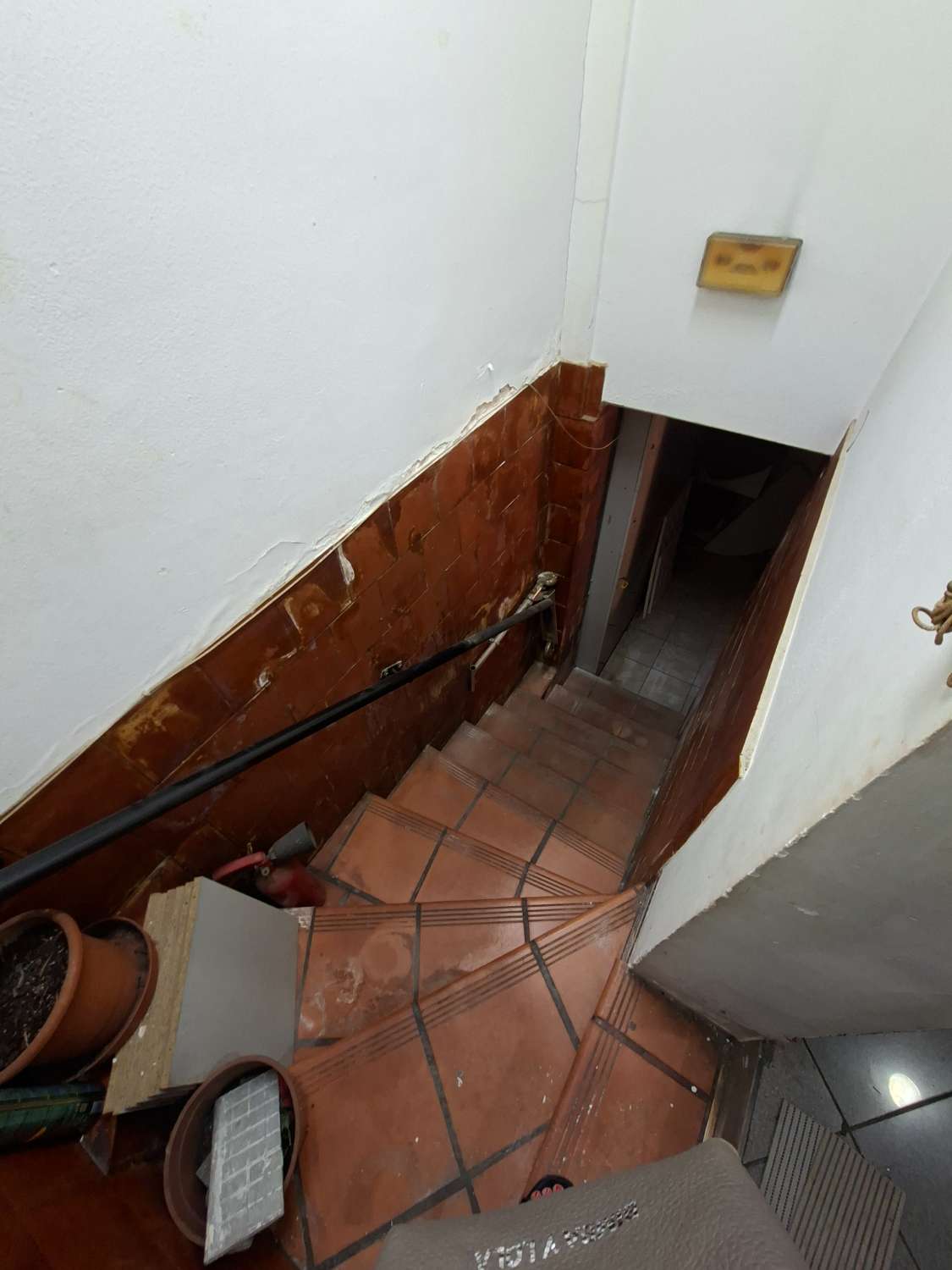 Local con garaje a la venta