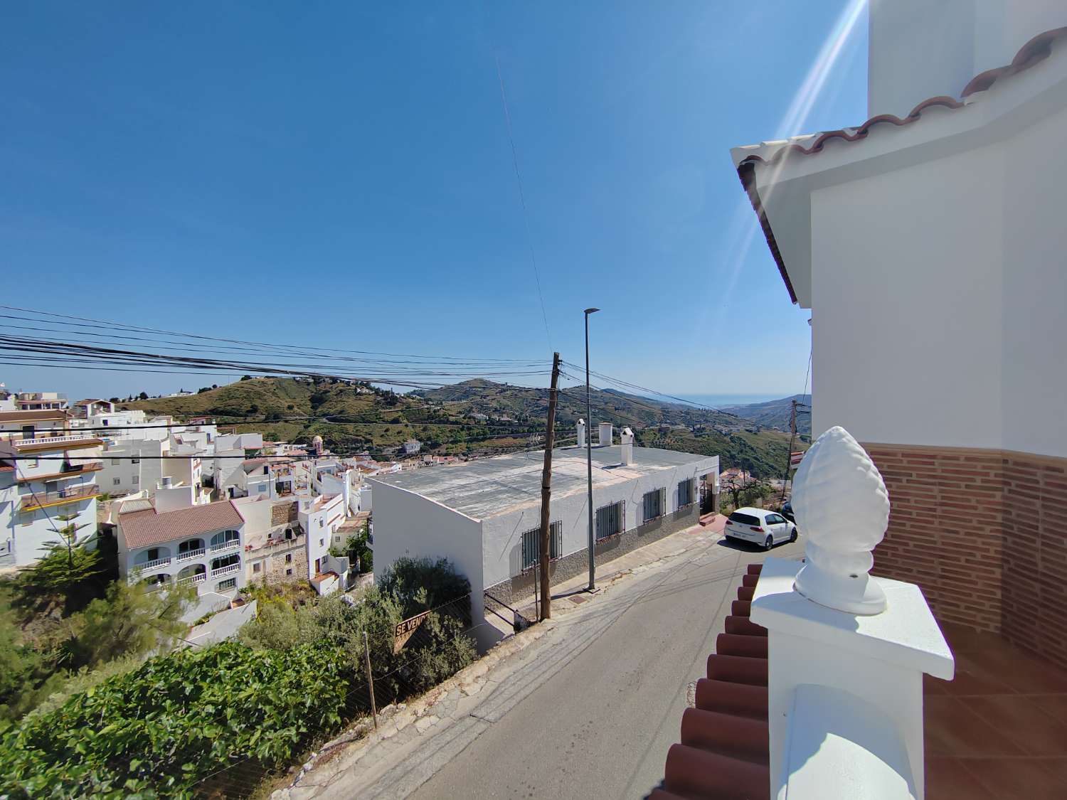 Casa con vistas espectaculares en Competa y apartamento independiente
