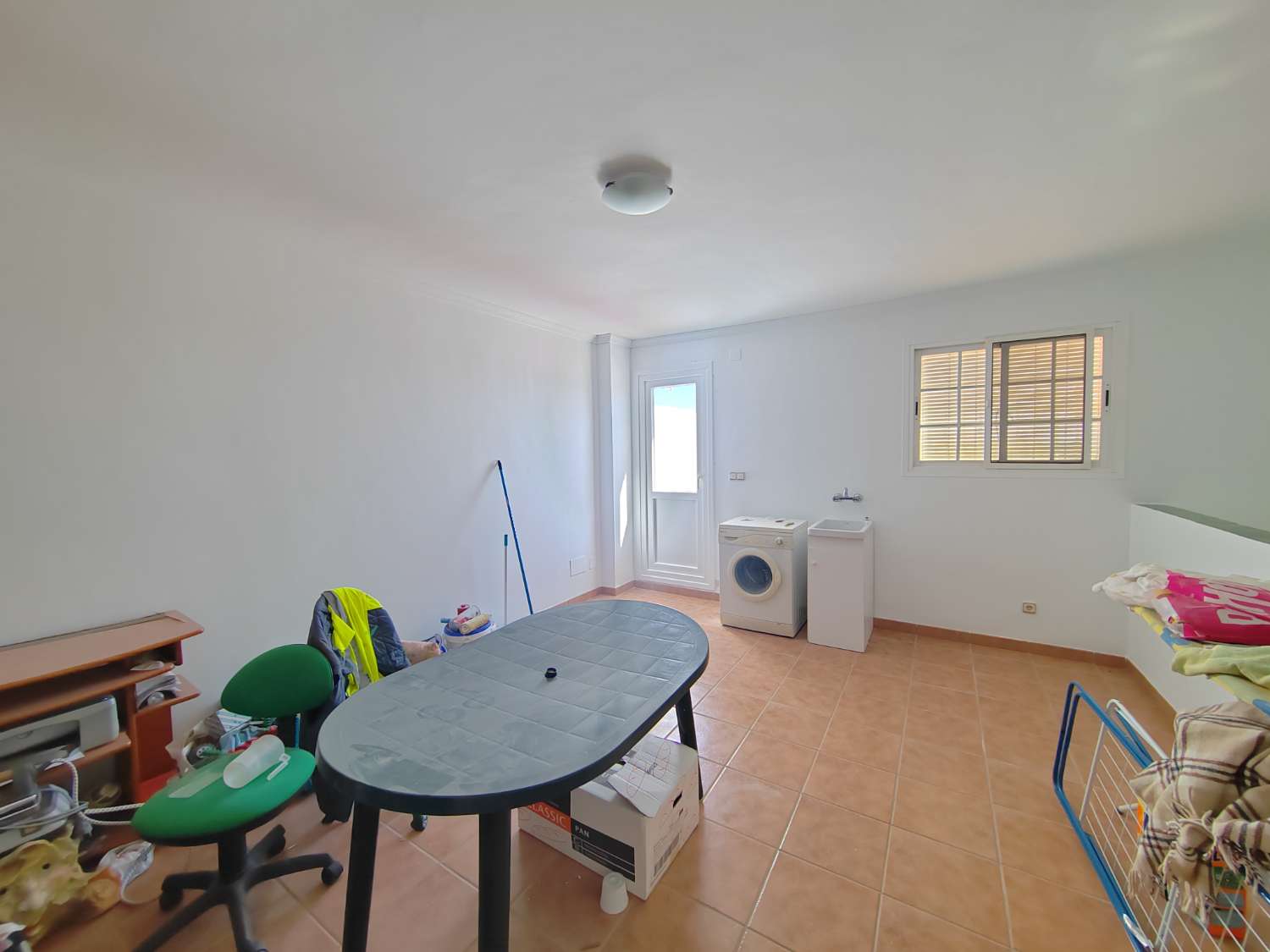 Casa con vistas espectaculares en Competa y apartamento independiente