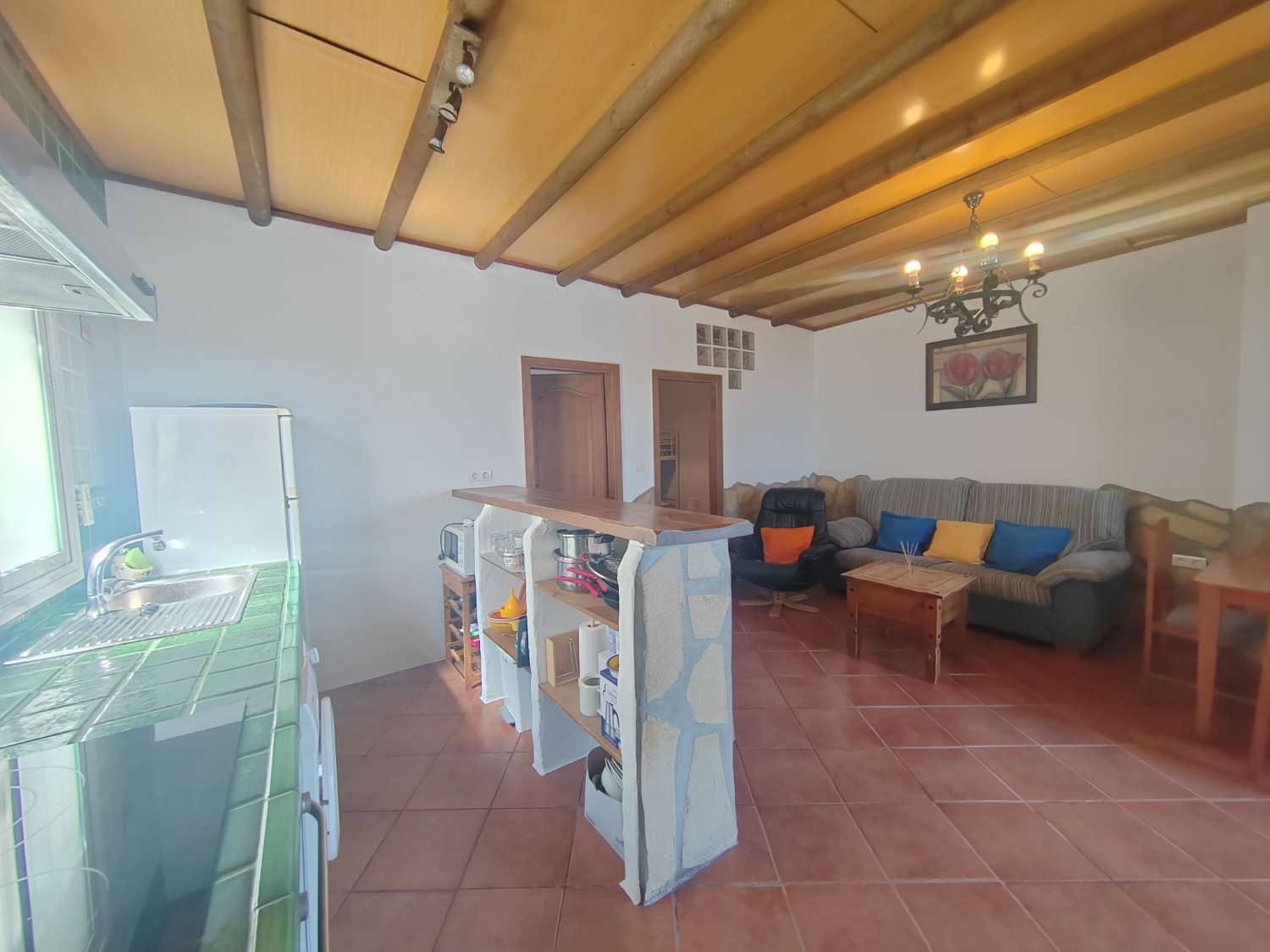 Casa con vistas espectaculares en Competa y apartamento independiente