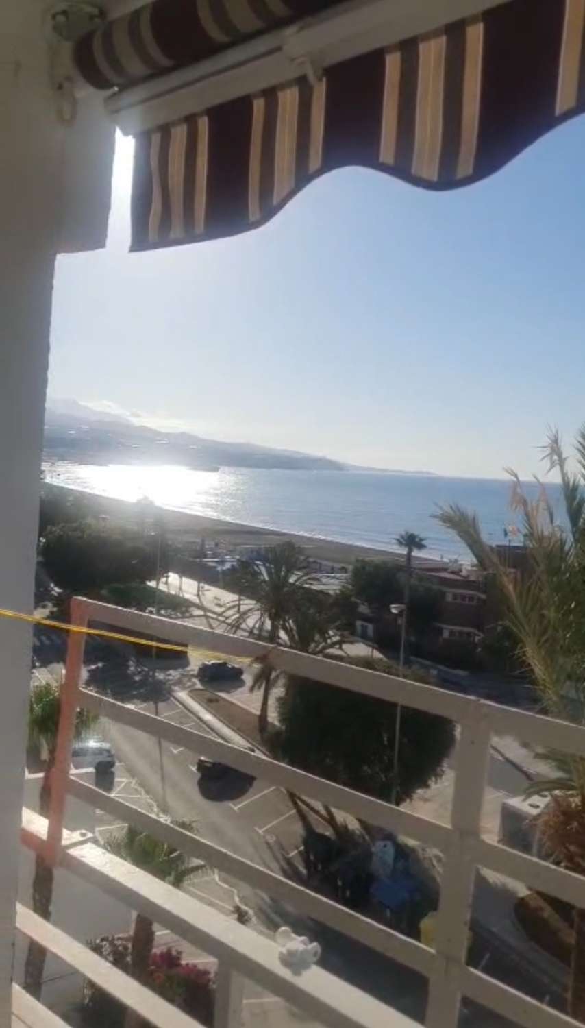 Piso en primera linea de playa Torre del Mar