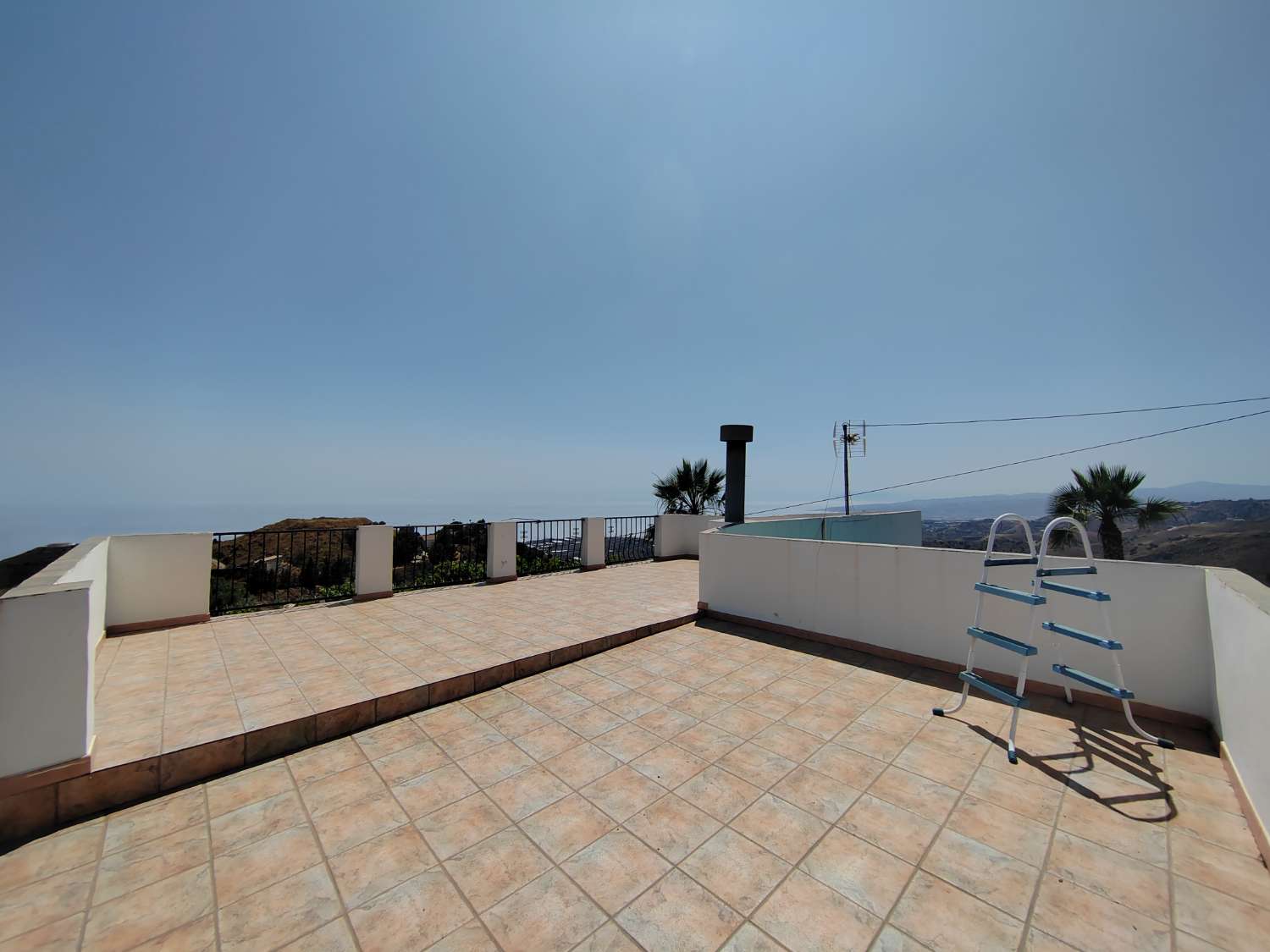 Finca mit Meerblick und guter Zufahrt in Torrox