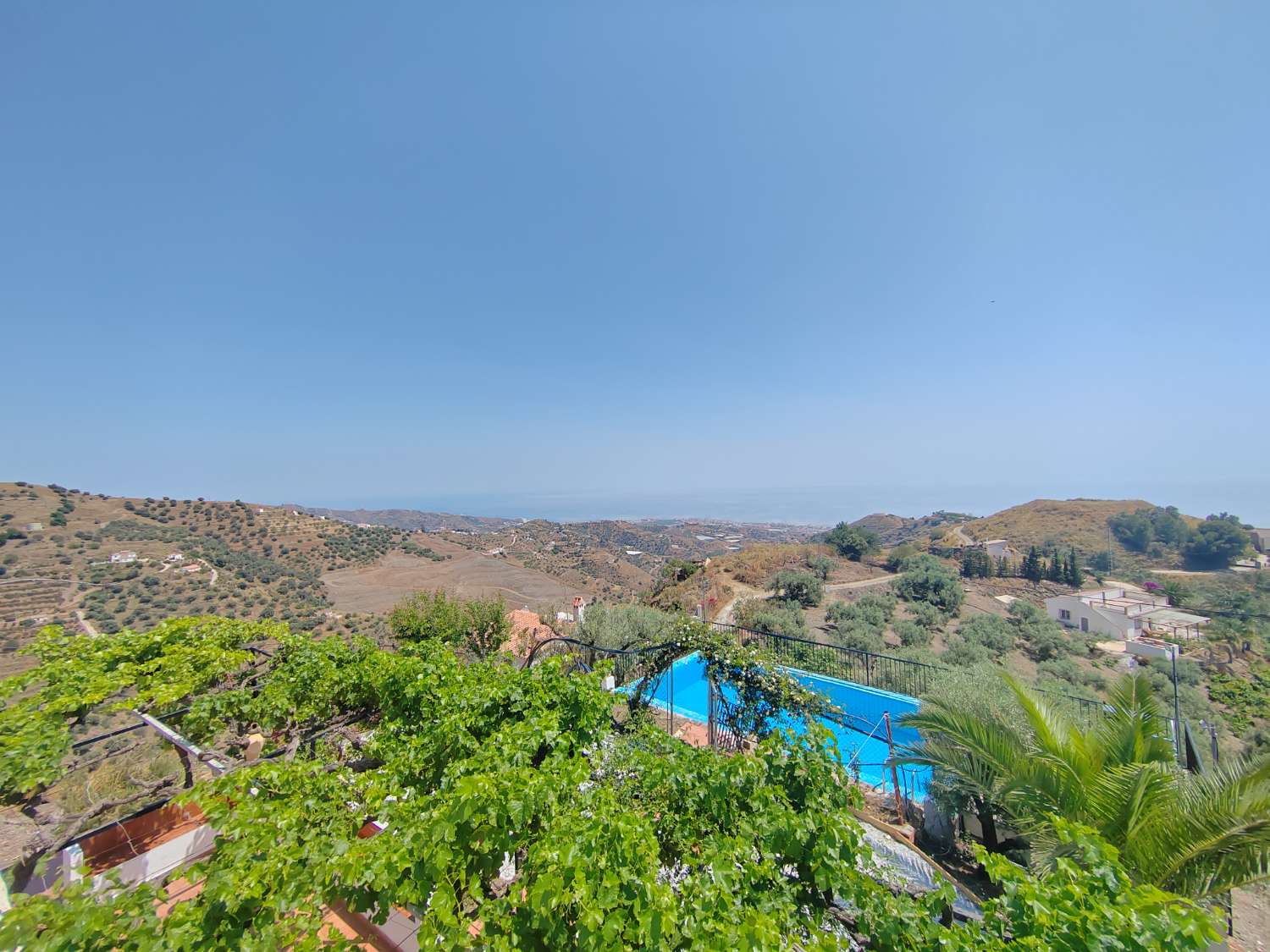 Finca mit Meerblick und guter Zufahrt in Torrox